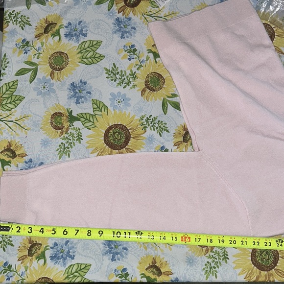 Mongolian Cashmere Mockneck Sweater - Picture 6 of 6